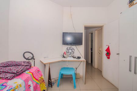 Casa à venda com 285m², 5 quartos e 4 vagas Casa à venda com 285m², 5 quartos e 4 vagasQuarto 2