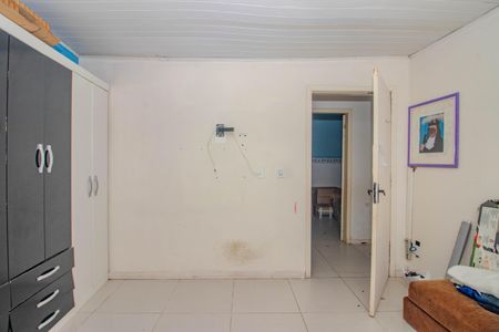 Casa à venda com 285m², 5 quartos e 4 vagas Casa à venda com 285m², 5 quartos e 4 vagasQuarto 1 - Edícula