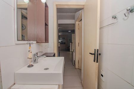 Casa à venda com 285m², 5 quartos e 4 vagas Casa à venda com 285m², 5 quartos e 4 vagasBanheiro- Edícula