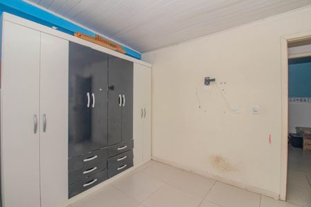 Casa à venda com 285m², 5 quartos e 4 vagas Casa à venda com 285m², 5 quartos e 4 vagasQuarto 1 - Edícula