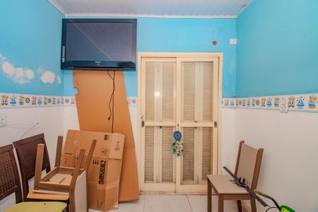 Casa à venda com 285m², 5 quartos e 4 vagas Casa à venda com 285m², 5 quartos e 4 vagasQuarto 2 - Edícula