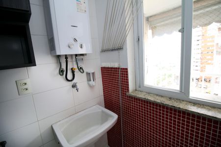 Apartamento para alugar com 71m², 3 quartos e 1 vagaÁrea de Serviço