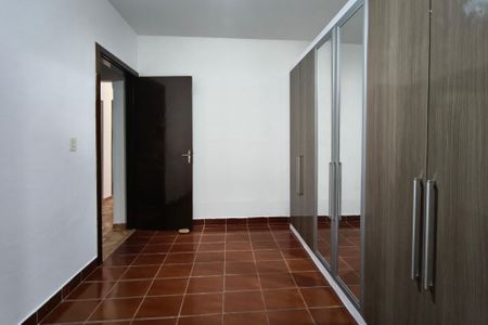 Casa para alugar com 113m², 3 quartos e 2 vagasQuarto 2