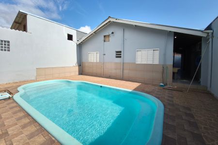 Casa para alugar com 113m², 3 quartos e 2 vagasQuintal - Piscina