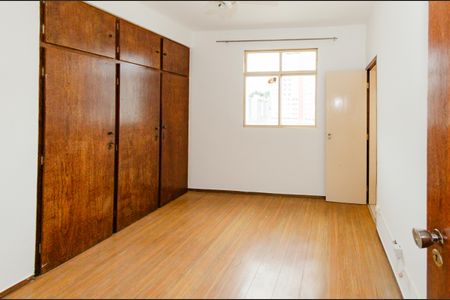 Apartamento à venda com 117m², 3 quartos e 1 vaga Apartamento à venda com 117m², 3 quartos e 1 vagaSuíte