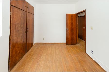 Apartamento à venda com 117m², 3 quartos e 1 vaga Apartamento à venda com 117m², 3 quartos e 1 vagaQuarto 2