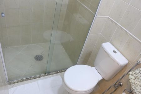 Banheiro de kitnet/studio para alugar com 1 quarto, 33m² em Santa Paula, São Caetano do Sul