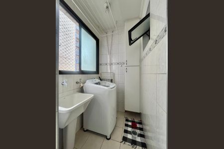 Apartamento à venda com 67m², 3 quartos e 1 vagaÁrea de Serviço