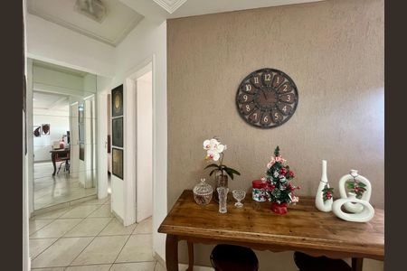 Corredor de apartamento à venda com 3 quartos, 67m² em Mansões Santo Antônio, Campinas