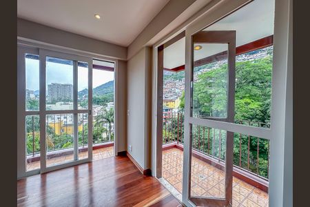 Apartamento para alugar com 90m², 3 quartos e 2 vagasSala