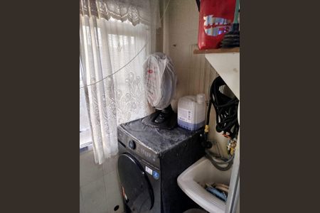 Área de serviço de apartamento à venda com 2 quartos, 42m² em Serraria, Diadema