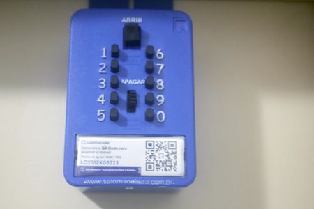 Apartamento para alugar com 50m², 2 quartos e 1 vagaLockbox instalada em 17/01/2026 com o código LC2512X03223