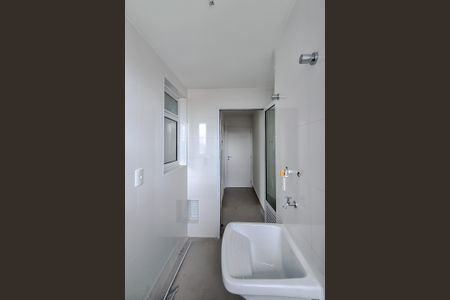 Apartamento à venda com 95m², 3 quartos e 2 vagas Apartamento à venda com 95m², 3 quartos e 2 vagasÁrea de Serviço