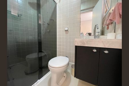 Casa à venda com 171m², 4 quartos e 2 vagasBanheiro 3