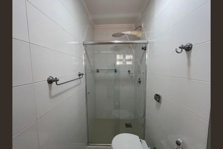 Casa à venda com 171m², 4 quartos e 2 vagasBanheiro 2