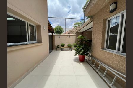 Casa à venda com 171m², 4 quartos e 2 vagasQuintal