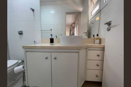 Casa à venda com 171m², 4 quartos e 2 vagasBanheiro 2