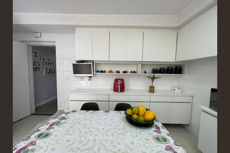 Casa à venda com 171m², 4 quartos e 2 vagasCozinha