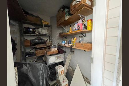 Casa à venda com 171m², 4 quartos e 2 vagasDepósito 