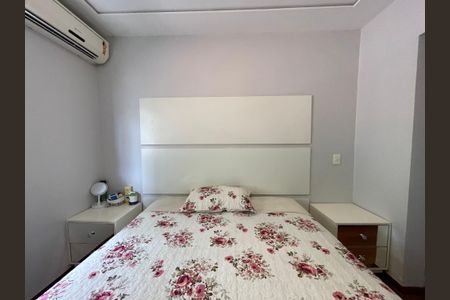 Casa à venda com 171m², 4 quartos e 2 vagasQuarto 3