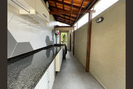 Casa à venda com 171m², 4 quartos e 2 vagasÁrea de Serviço