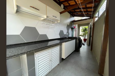 Casa à venda com 171m², 4 quartos e 2 vagasÁrea de Serviço