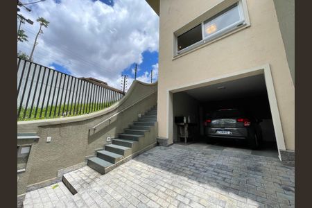 Casa à venda com 171m², 4 quartos e 2 vagasGaragem