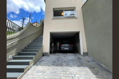 Casa à venda com 171m², 4 quartos e 2 vagasGaragem