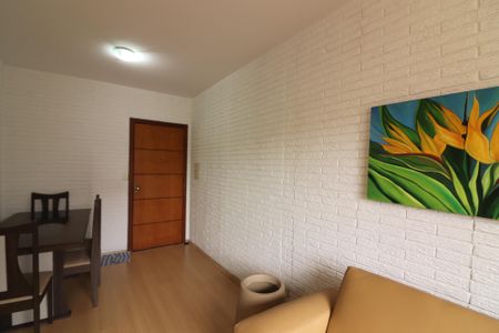 Apartamento à venda com 65m², 2 quartos e 1 vagaSala 