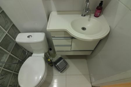 Apartamento à venda com 65m², 2 quartos e 1 vagaBanheiro Social