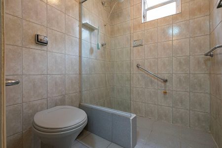 Apartamento à venda com 70m², 3 quartos e sem vagaBanheiro