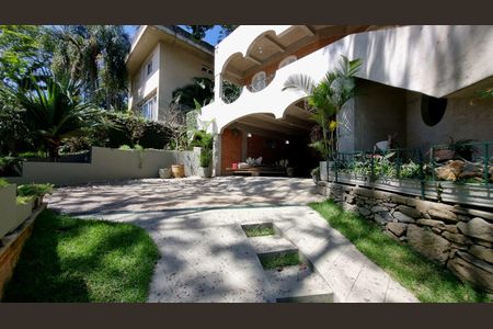 Casa para alugar com 820m², 3 quartos e 4 vagas