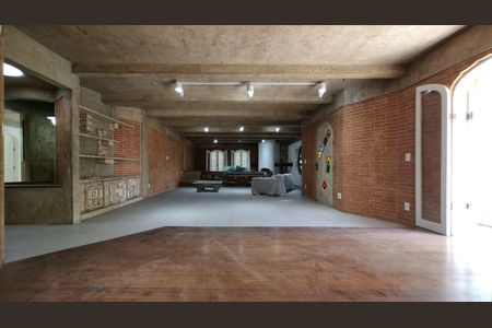 Casa para alugar com 820m², 3 quartos e 4 vagas