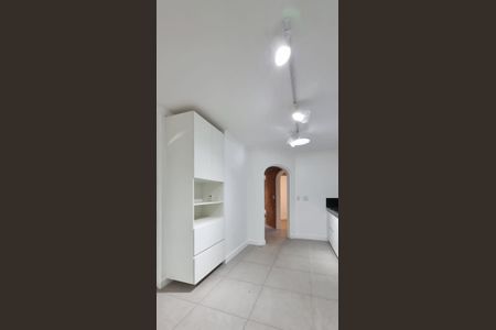 Casa para alugar com 3 quartos, 820m² em Vila Albertina, São Paulo