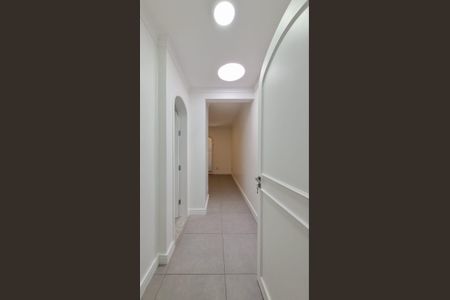 Casa para alugar com 3 quartos, 820m² em Vila Albertina, São Paulo