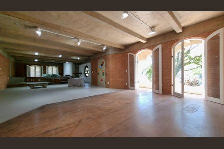 Casa para alugar com 820m², 3 quartos e 4 vagas