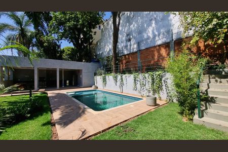 Casa para alugar com 820m², 3 quartos e 4 vagas