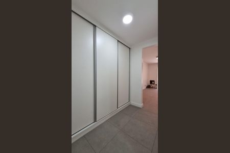 Casa para alugar com 3 quartos, 820m² em Vila Albertina, São Paulo