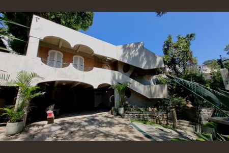 Casa para alugar com 820m², 3 quartos e 4 vagas