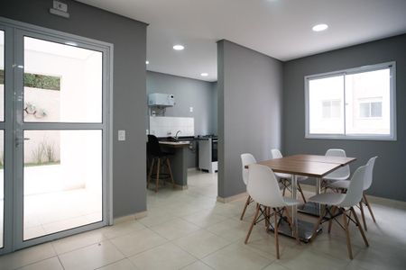 Apartamento para alugar com 36m², 2 quartos e sem vaga Apartamento para alugar com 36m², 2 quartos e sem vagaSalão de Festas