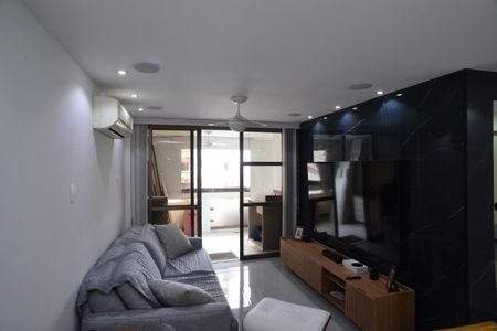 Sala de apartamento à venda com 2 quartos, 100m² em Barra da Tijuca, Rio de Janeiro