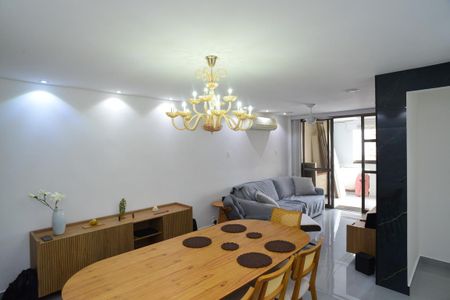 Sala de apartamento à venda com 2 quartos, 100m² em Barra da Tijuca, Rio de Janeiro