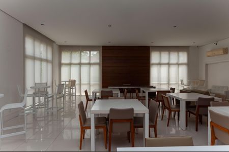 Apartamento à venda com 104m², 3 quartos e 2 vagas Apartamento à venda com 104m², 3 quartos e 2 vagasÁrea Comum - Salão de Festas