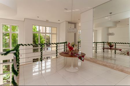 Apartamento à venda com 104m², 3 quartos e 2 vagas Apartamento à venda com 104m², 3 quartos e 2 vagasÁrea Comum - Hall Social