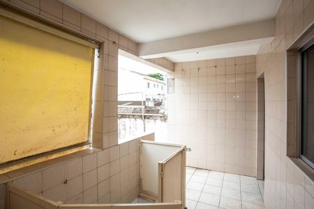 Casa para alugar com 319m², 6 quartos e 1 vagaÁrea de Serviço