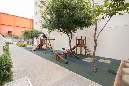 Apartamento para alugar com 51m², 2 quartos e 1 vaga Apartamento para alugar com 51m², 2 quartos e 1 vagaÁrea comum - Playground