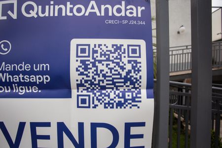 Casa à venda com 100m², 2 quartos e 2 vagasPLAQUINHA