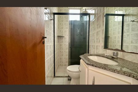 Apartamento para alugar com 80m², 2 quartos e 2 vagas Apartamento para alugar com 80m², 2 quartos e 2 vagasBanheiro