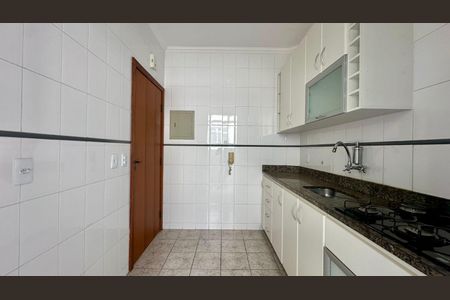 Apartamento para alugar com 80m², 2 quartos e 2 vagas Apartamento para alugar com 80m², 2 quartos e 2 vagasCozinha