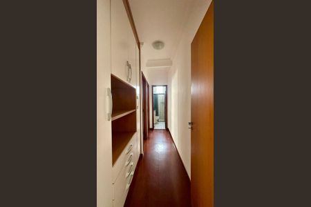 Apartamento para alugar com 80m², 2 quartos e 2 vagas Apartamento para alugar com 80m², 2 quartos e 2 vagasCorredor